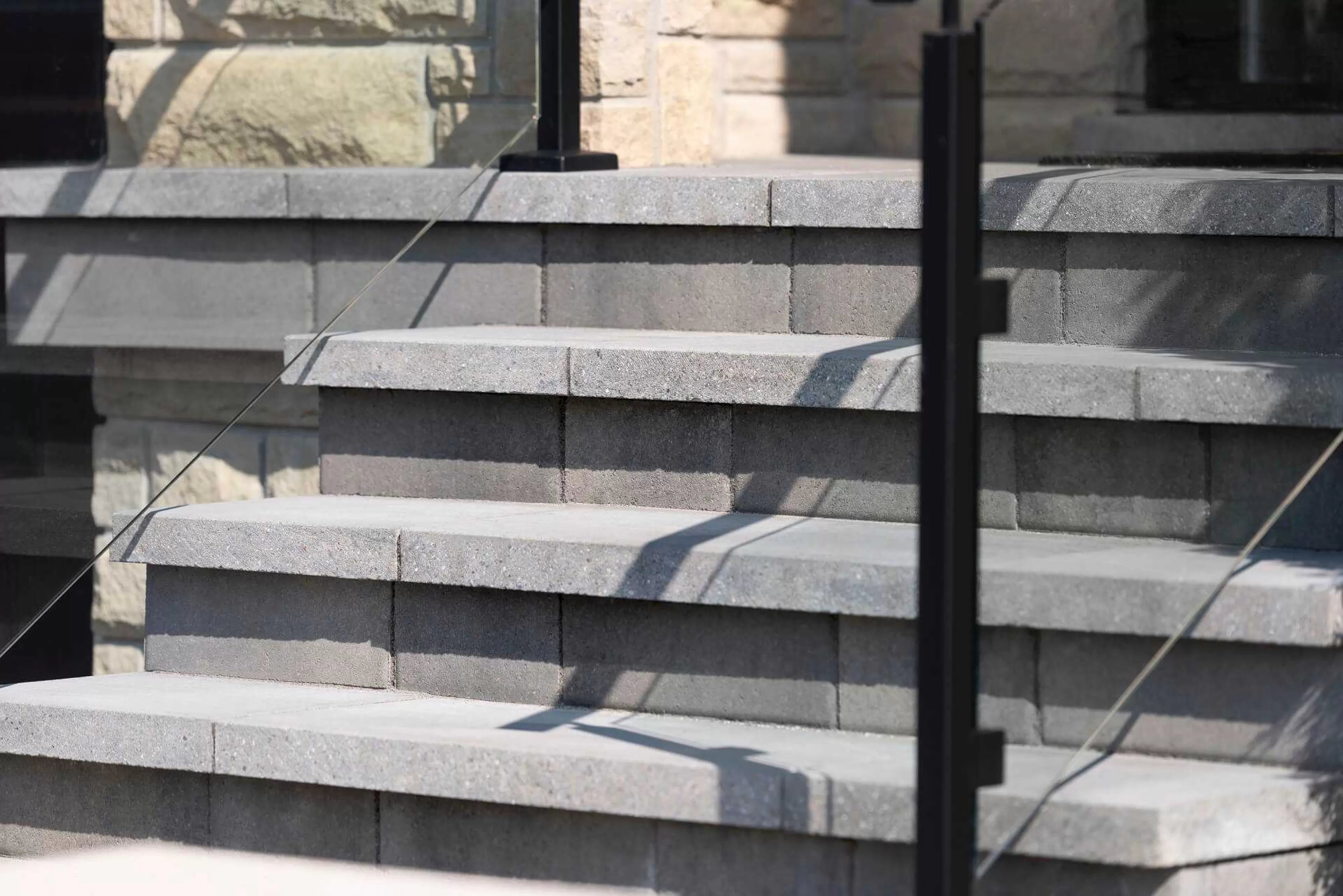 Proma Step and Riser / Pool Coping – Kanata Stoneworks