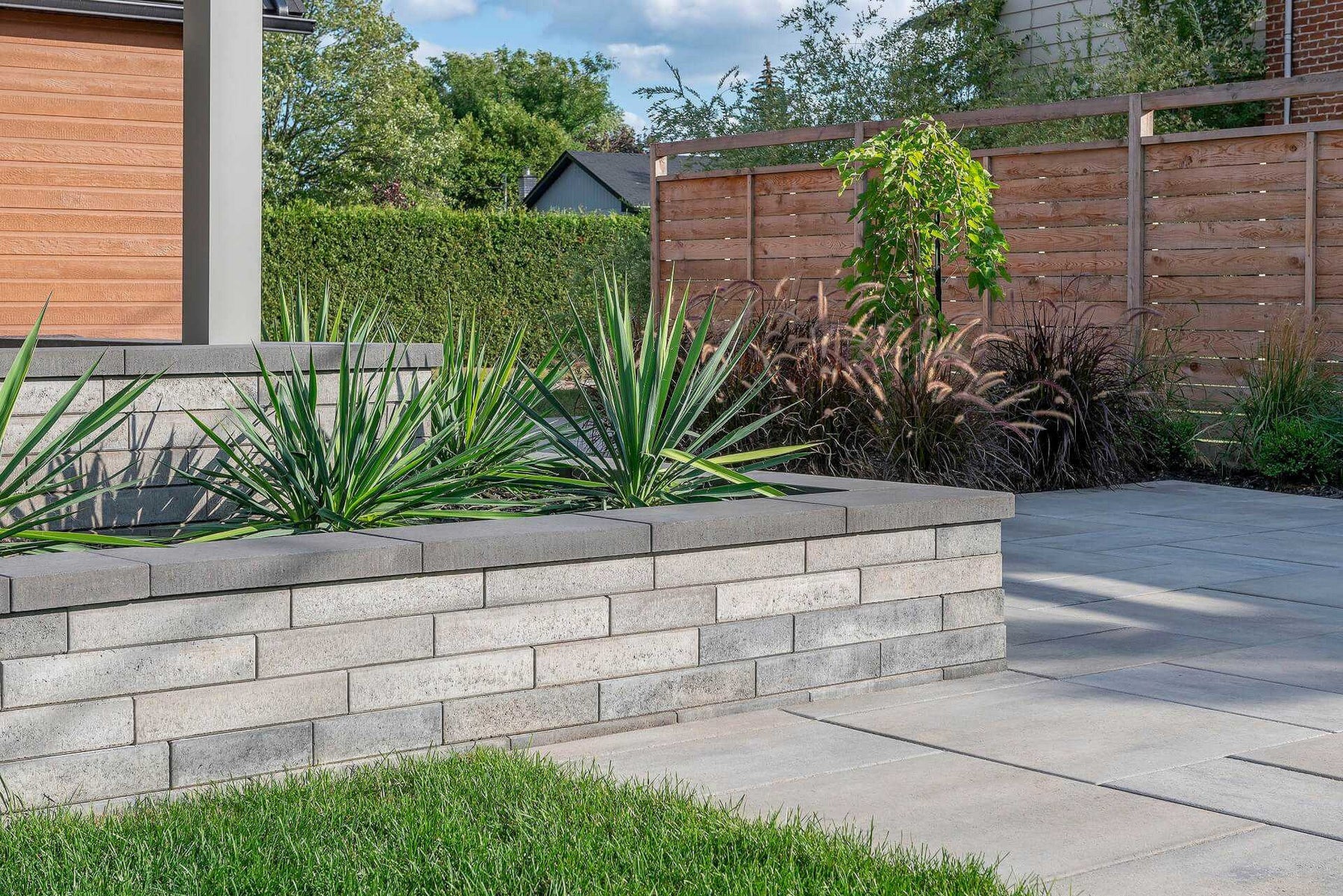 Solino Wall – Kanata Stoneworks